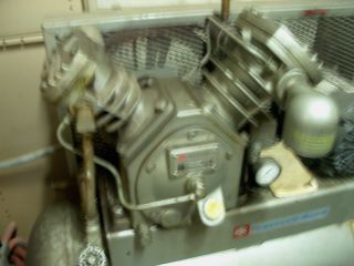 Ingersoll Rand Century II 60 Gallon 5HP Air Compressor
