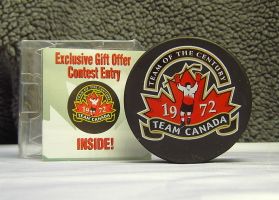 Team Canada 1972 Frank Mahovlich 27 Hockey Puck New