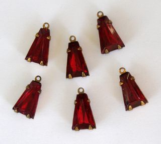 Vintage 6 Ruby Red Glass Keystone Shape Bead Pendant Drop 5x8mm