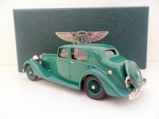 Lansdowne 1 43 LDM97 1937 Bentley 4 1 4 Litre Saloon Green Coachwork