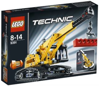 Features of LEGO?? Technic Tracked Crane