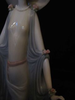 Lladro Figurine An Elegant Lady Afternoon Tea Mint