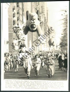 CT PHOTO ajn 490  Thanksgiving Day Parade New York City Places
