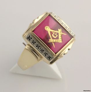 Blue Lodge Masonic Ring   10k Yellow Gold Syn Red Spinel Masons Square