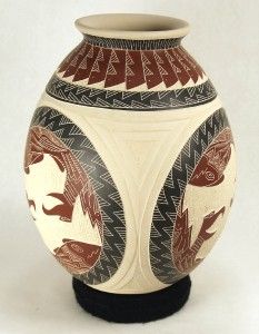 Mata Ortiz Pottery by Hector Quintana Bird and Prey