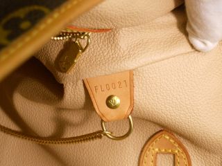Used Louis Vuitton Monogram Bucket GM Shoulder Bag Auth 