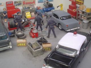No other cars, props, or accessories pictured in any of these diorama