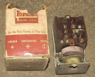 You are bidding on an NOS 1961 Ford Falcon/Comet Headlight Switch