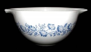Colonial Mist Cinderella Mixing Bowl 750 ml 441 White with Blue