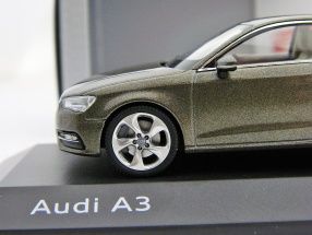 Audi A3 dakota grau / grey 143 Schuco
