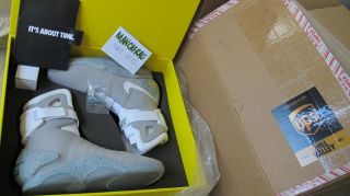 NEW LIMITED EDITION 2011 NIKE MAG size 12 BACK TO FUTURE MCFLY AIR