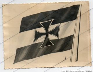 t36) France Brest Schlachtschiff Scharnhorst Flagge