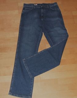 Wrangler Jeans Durable bootcut dark blue W153 YL 15Y