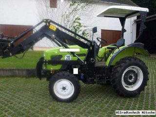 Allrad Traktor YTO mit 45 PS Neuwertig Frontlader Palettengabel