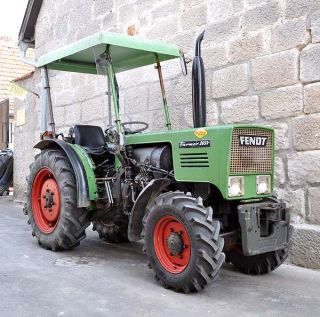 Fendt 203 V Schmalspurtraktor Traktor Allrad 3 Zylinder