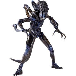 Aliens Revoltech SciFi Super Poseable Action Figure #016 Alien Warrior