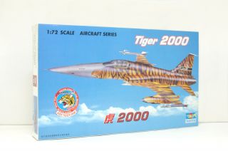 Trumpeter 172 01611 Kampfjet Tiger 2000 Bausatz Neu