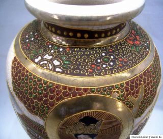 ältere Vase Porzellan Gold Relief Malerei Nippon Japan H26cm