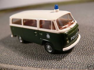 87 Brekina VW T2 Bus Polizei weiß/dunkelgrün 33083