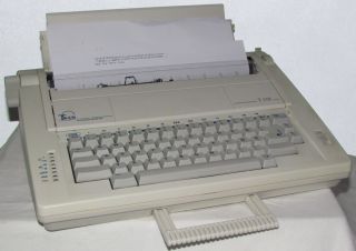 Elektrische Schreibmaschine TA Twen T 110 mit Gewährleistung