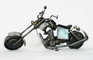 Harley Davidson Motorrad Modell aus Schrauben 29 Metall