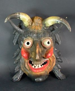 alte Perchenmaske Holzmaske   geschnitzt