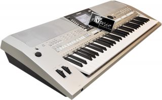 Yamaha PSR S710 S 710 / Entertainer Keyboard LCD Display Mega Voice