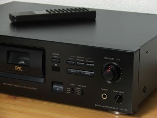 Sony DTC 790+Fernbedienung RM D690, TOP DAT Recorder mit