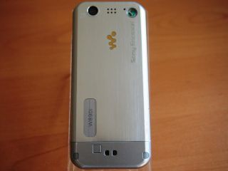 Sony Ericsson w890, w890i silver, SIM/NETLOCKFREI +2GB M2 Karte   (C 0