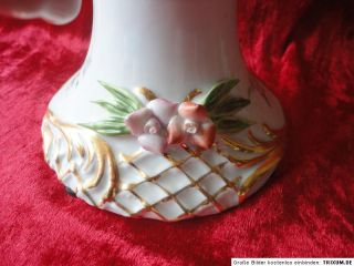 Rarität Figur Porzellan Engel Putte mit Blumenbouquet gestempelt