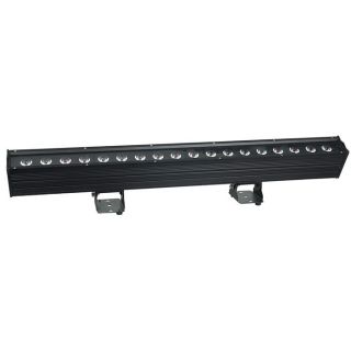 18 RGB IP65   Le Powerline 18 est un batten d’indice IP65 avec 18