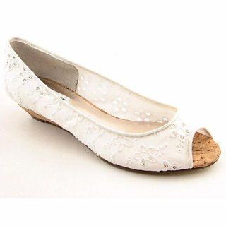 Madden Bunni Womens SZ 8.5 White Flats Slides Peep Toe Shoes Clothing