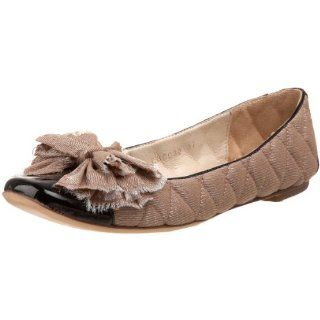 Womens Quilted Flower Ballet Flat,Taupe,37 EU / 7 B(M) US Shoes
