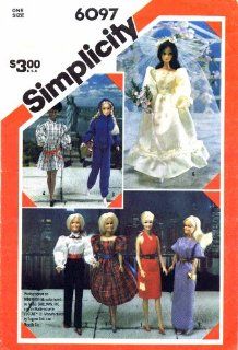 Simplicity 6097 Sewing Pattern Doll Wardrobe   Barbie