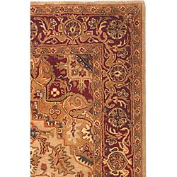 Handmade Classic Heriz Gold/ Red Wool Rug (96 x 136)
