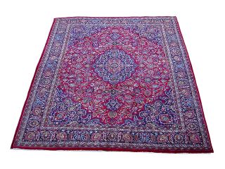 Iranian Mashad Hand knotted Red/Navy Rug (97 x 122)