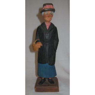 Handcarved Rose Elderly Lady by Hannah Gerald Pat Hannah Collectible