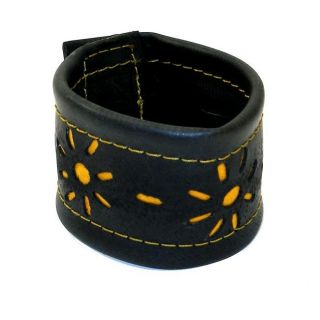 Recycled Tire Tube Cut out Flower Bracelet (India)